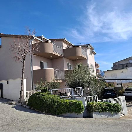 Apartment Ante Dugi Rat Εξωτερικό φωτογραφία