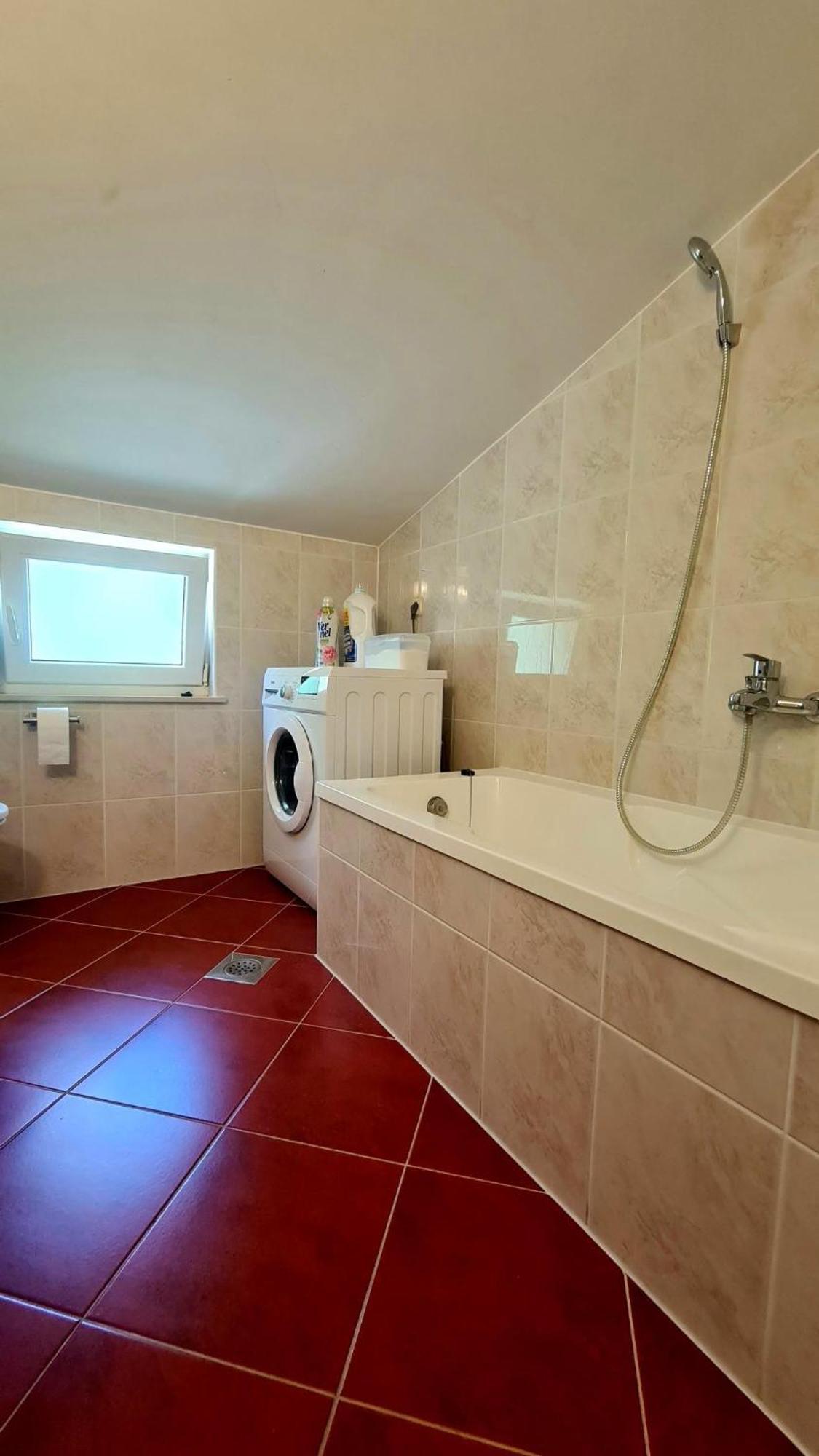 Apartment Ante Dugi Rat Εξωτερικό φωτογραφία
