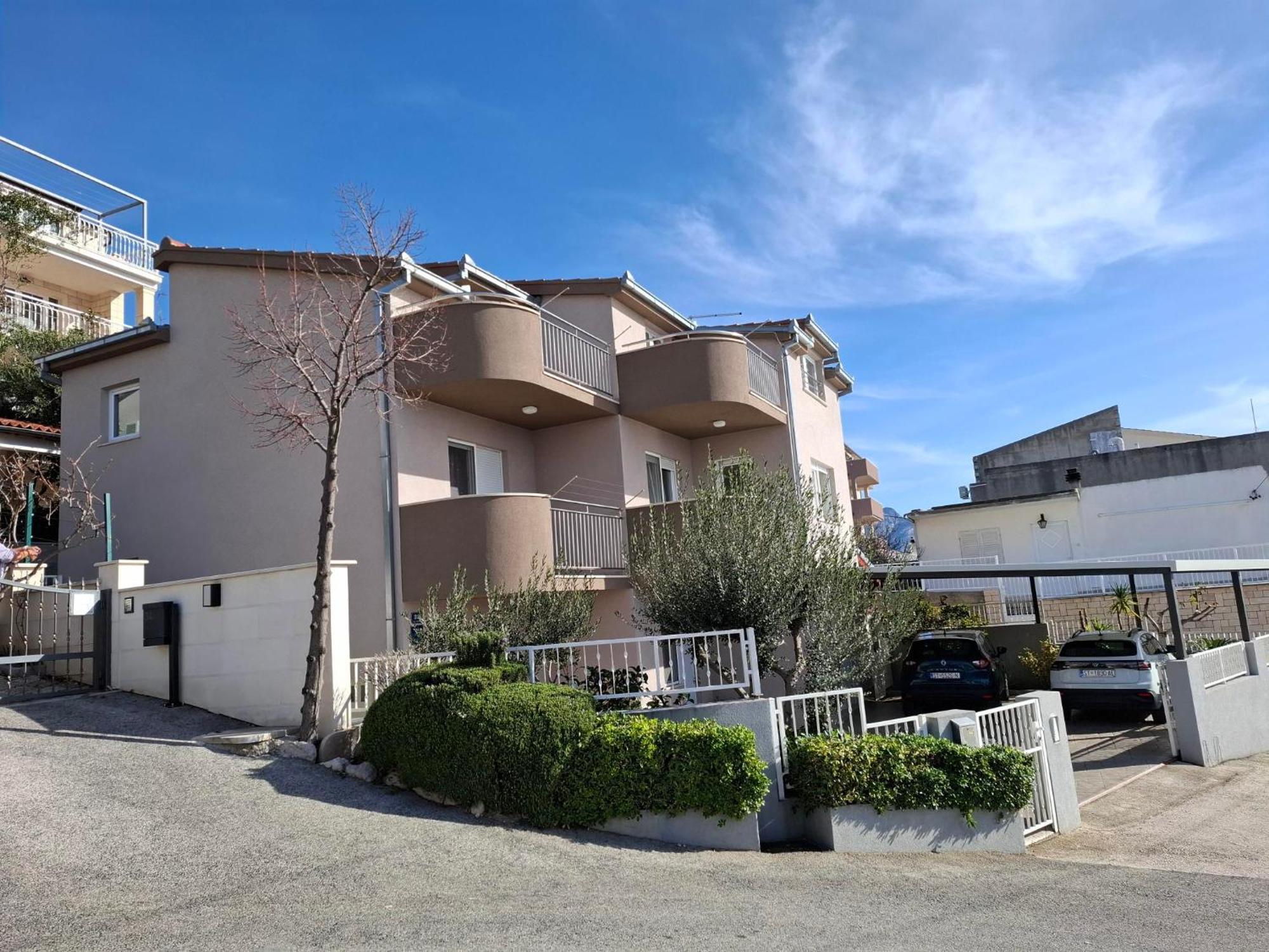 Apartment Ante Dugi Rat Εξωτερικό φωτογραφία